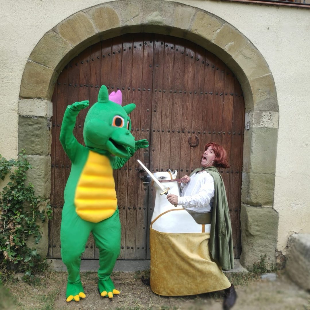 DRAGONA LLUITA SANT JORDI