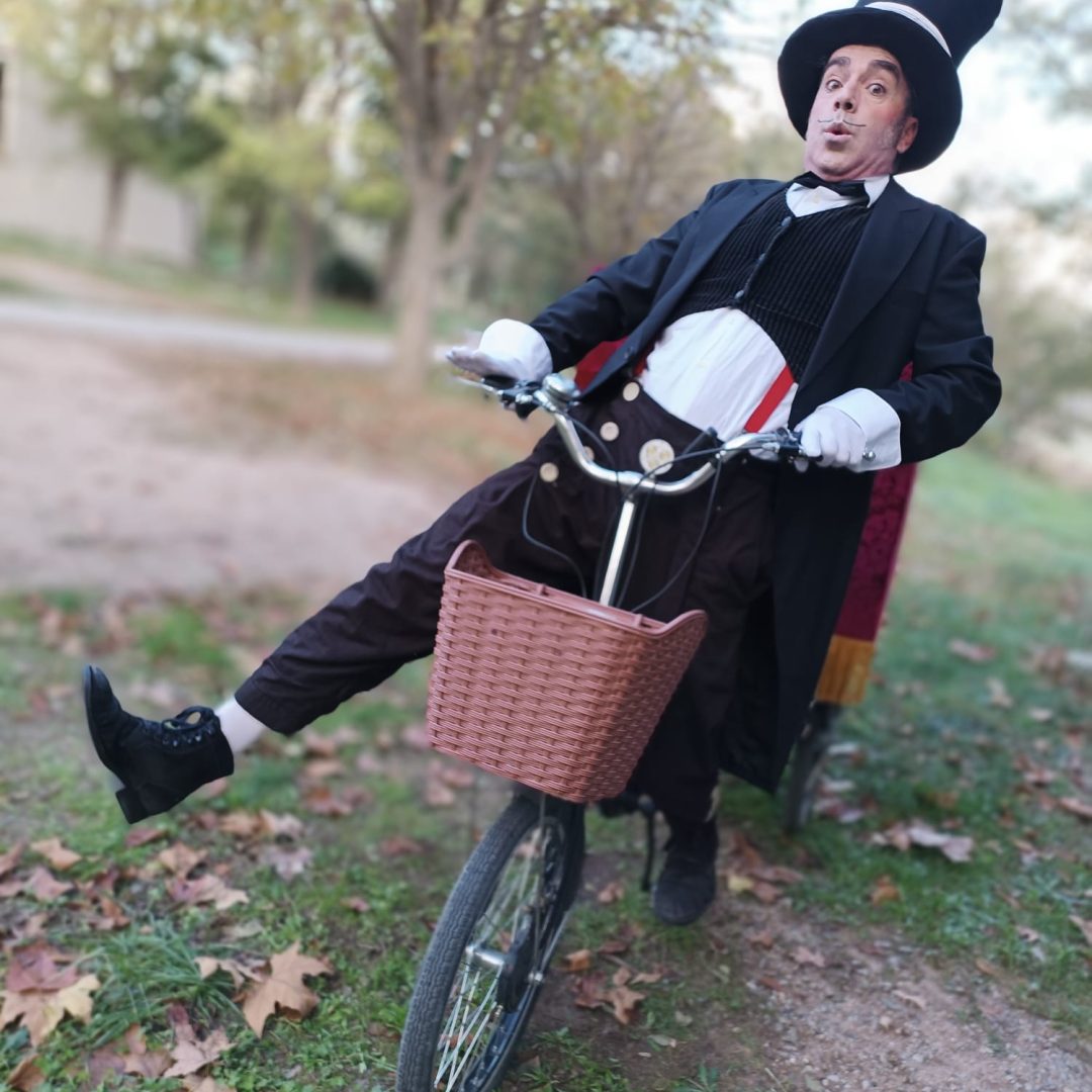 ELEGANTS PRESENTADOR VELOCITAT